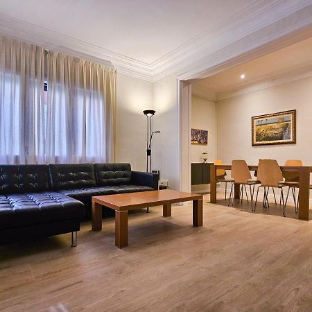 Classbedroom Park Gueell Apartment Barcelona Luaran gambar