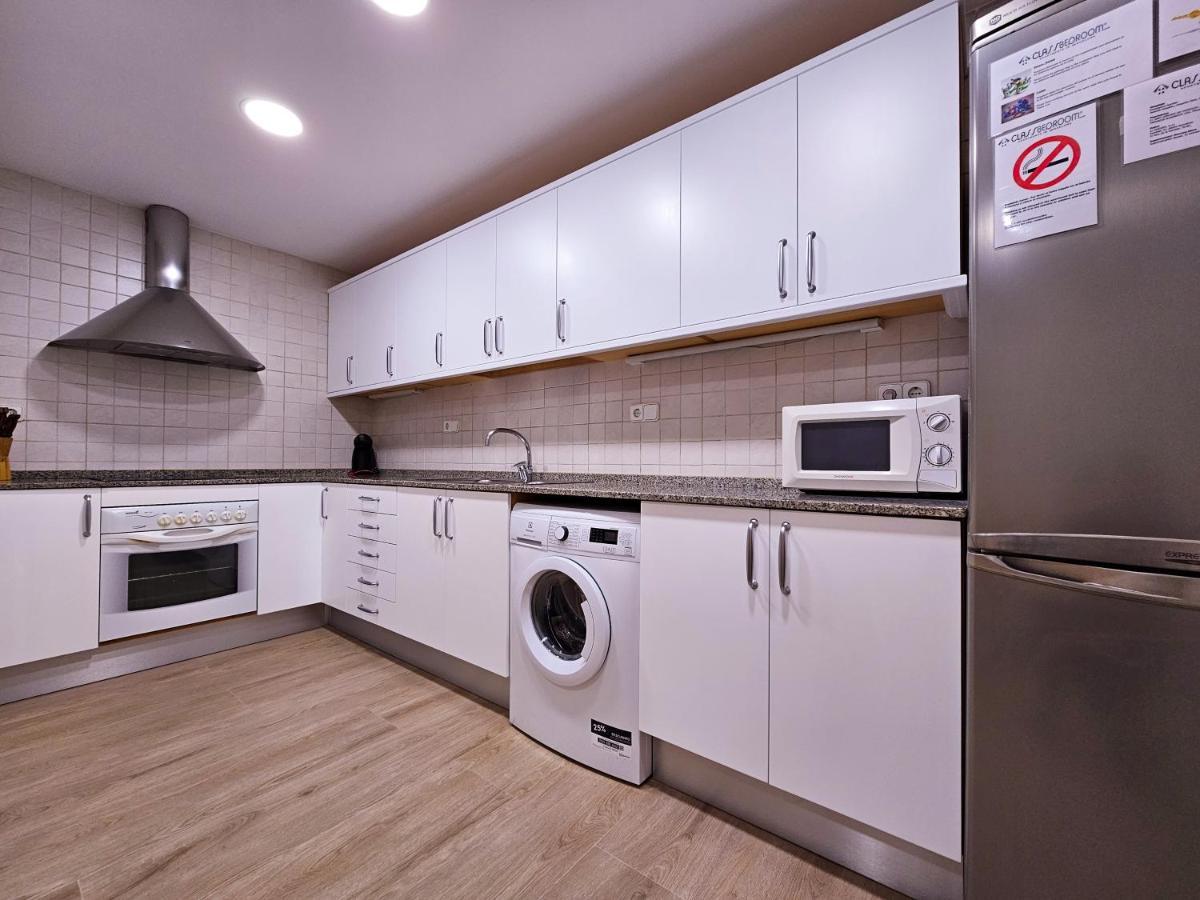 Classbedroom Park Gueell Apartment Barcelona Luaran gambar