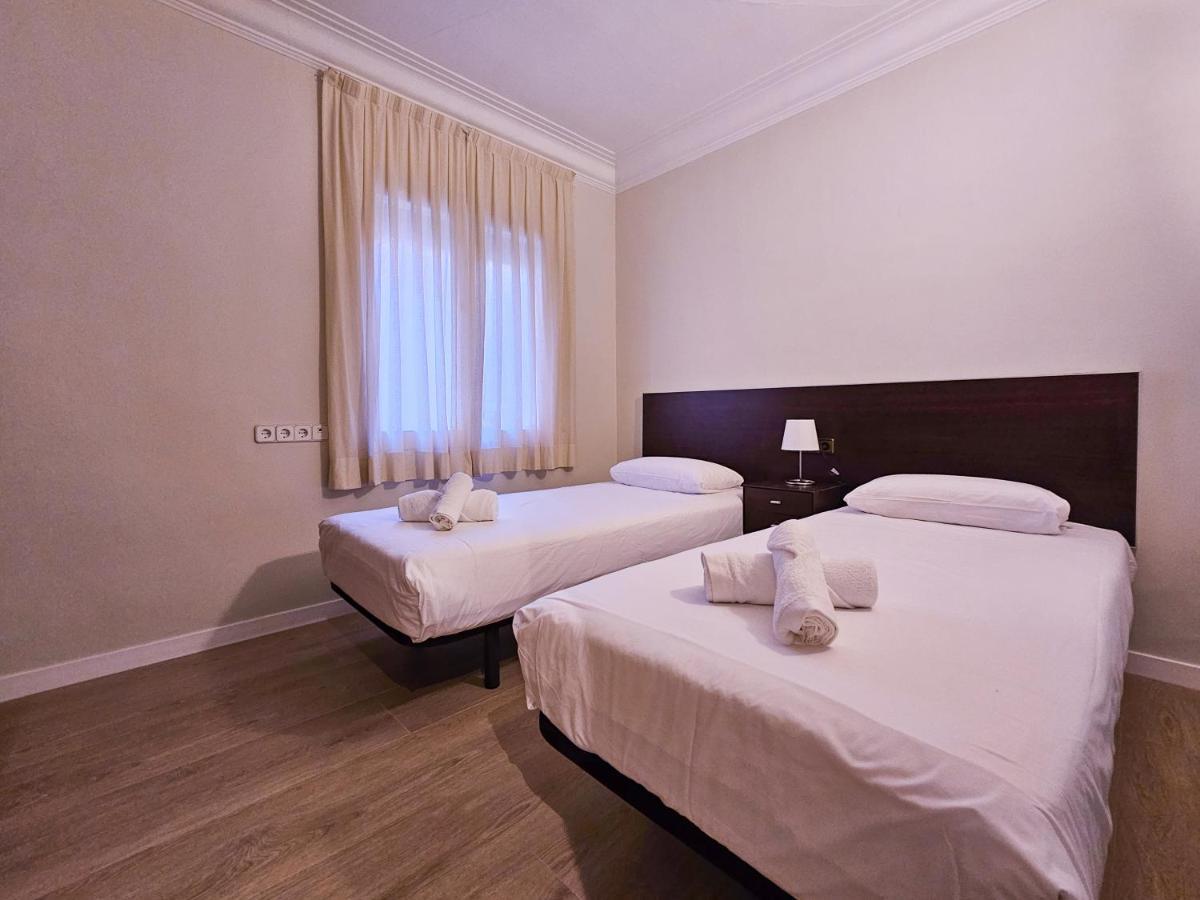 Classbedroom Park Gueell Apartment Barcelona Luaran gambar