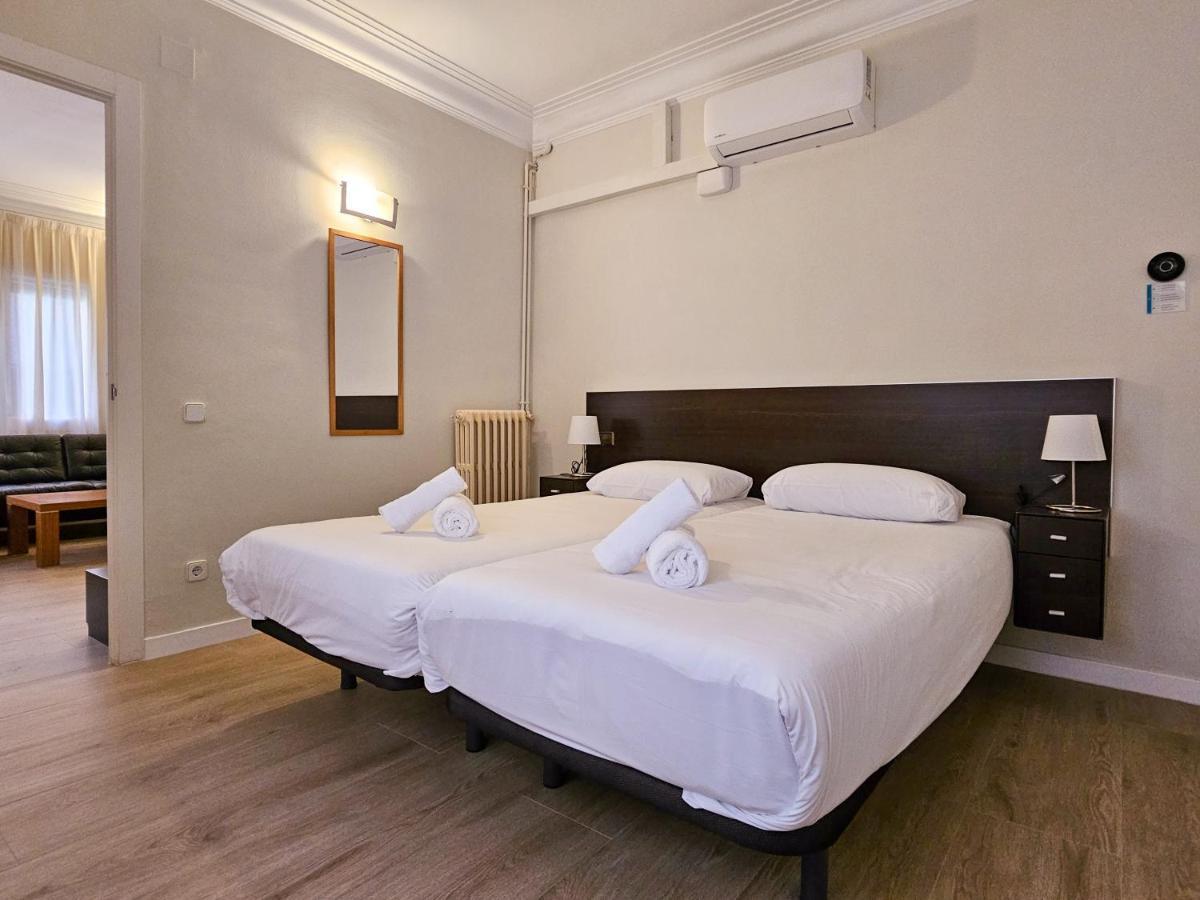 Classbedroom Park Gueell Apartment Barcelona Luaran gambar